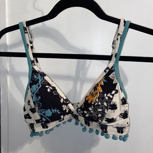 Triangle swim top!!
